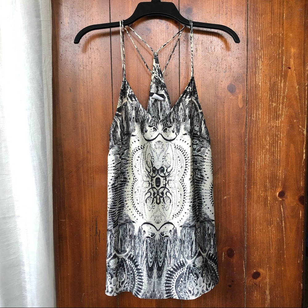 Cute black and white boho Fora top!